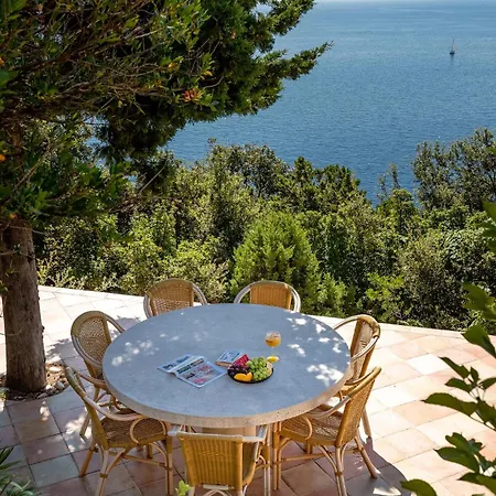 Luxurious In Holiday home
