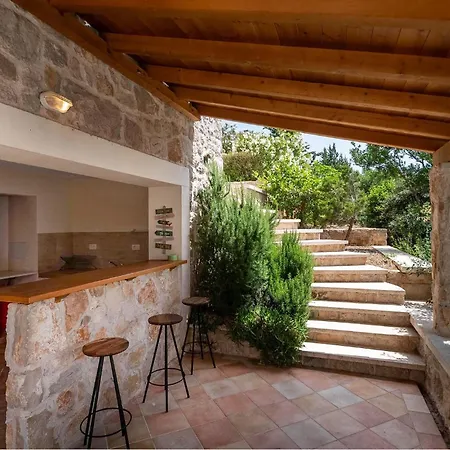 Luxurious In Holiday home *